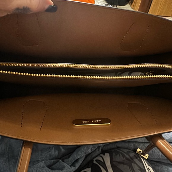 Michael Kors, large purse, brown.brand new - Picture 5 of 10